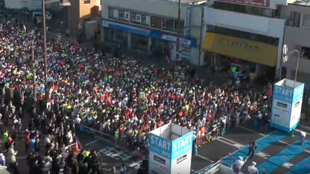 Streaming of the marathon from a bird's eye view
